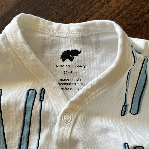 Monica + Andy Ski Print Snap Convertible Pajama 0-3m - Picture 3 of 3